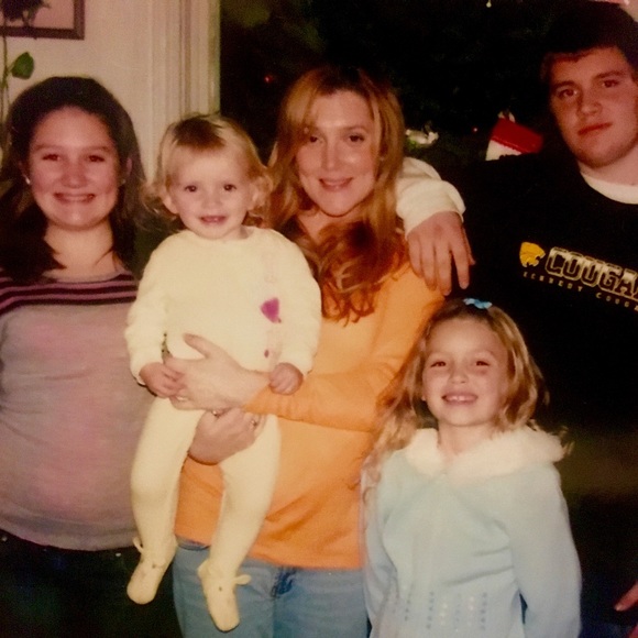 hi. I’m the Rich~father of 3 lovely gals who shop - Picture 2 of 2